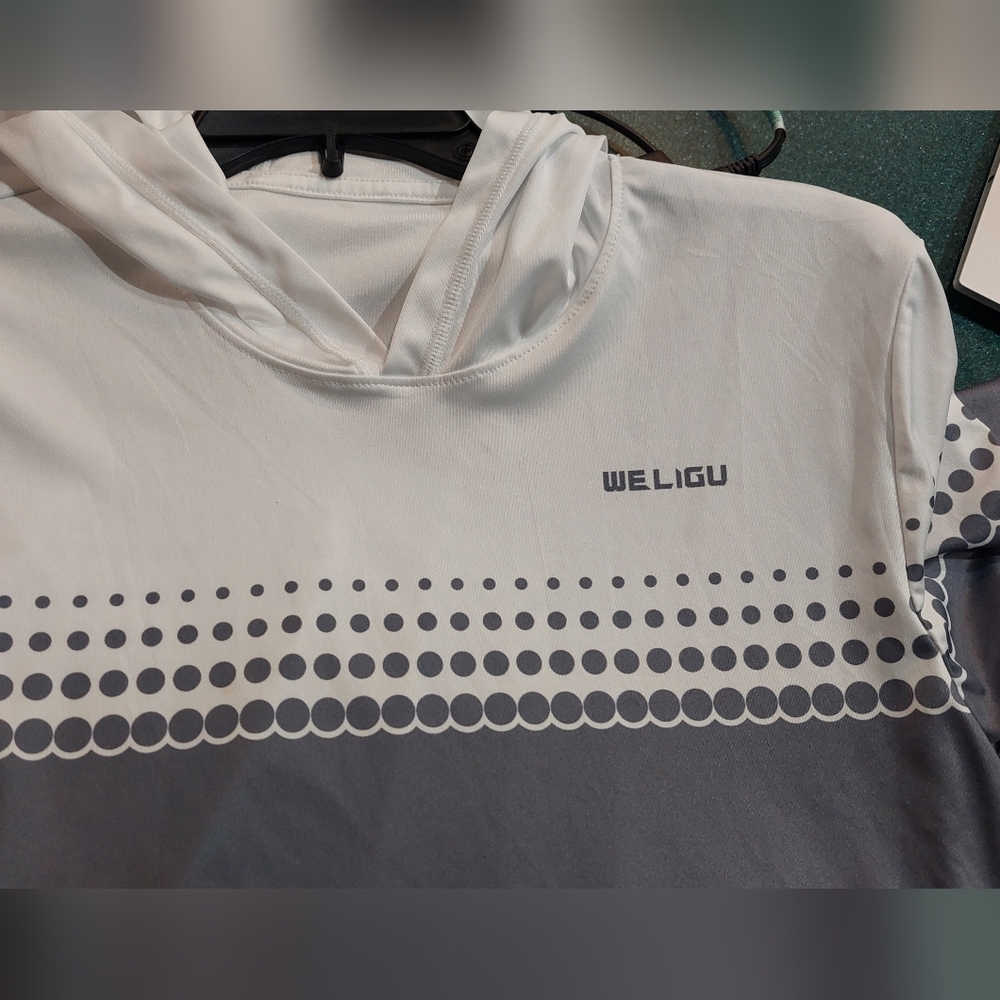 Weligu White and Gray Hoodie